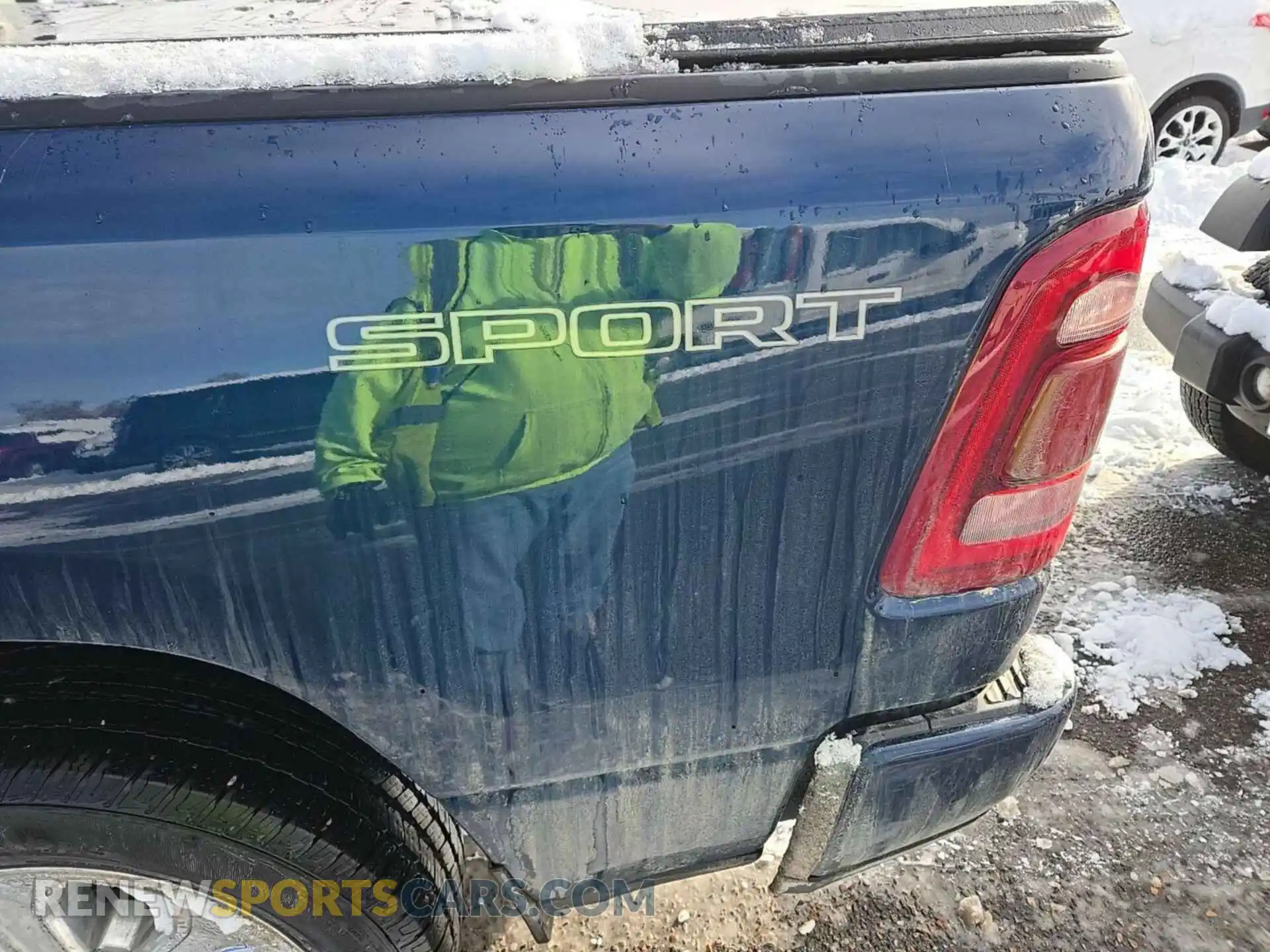 3 Photograph of a damaged car 1C6RRFFG2NN316750 RAM 1500 2022