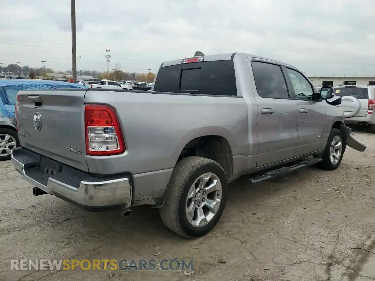 3 Photograph of a damaged car 1C6RRFFG3NN455138 RAM 1500 2022