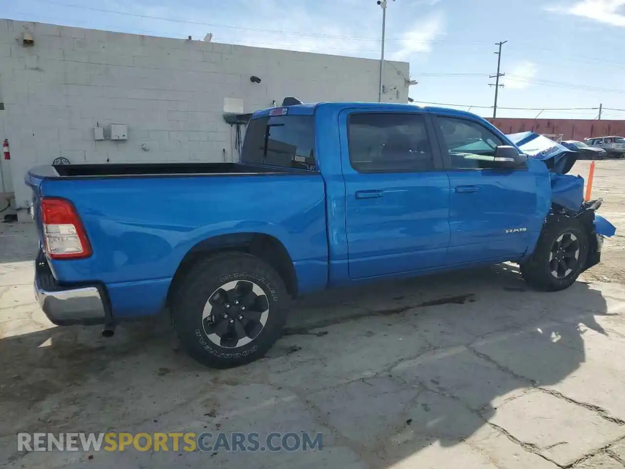 3 Photograph of a damaged car 1C6RRFFG5NN298437 RAM 1500 2022