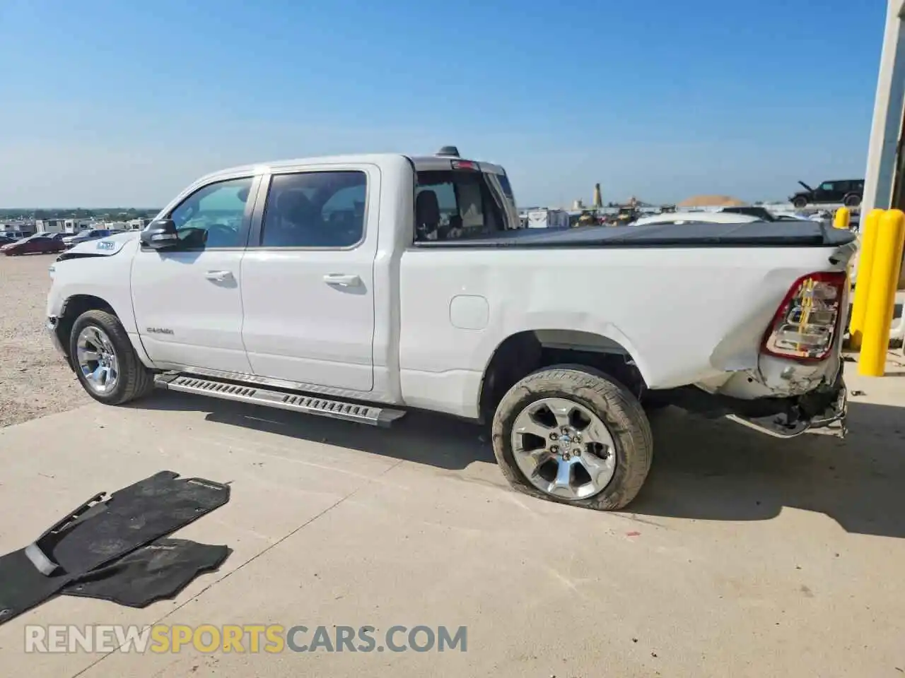 2 Photograph of a damaged car 1C6RRFMG4NN420711 RAM 1500 2022