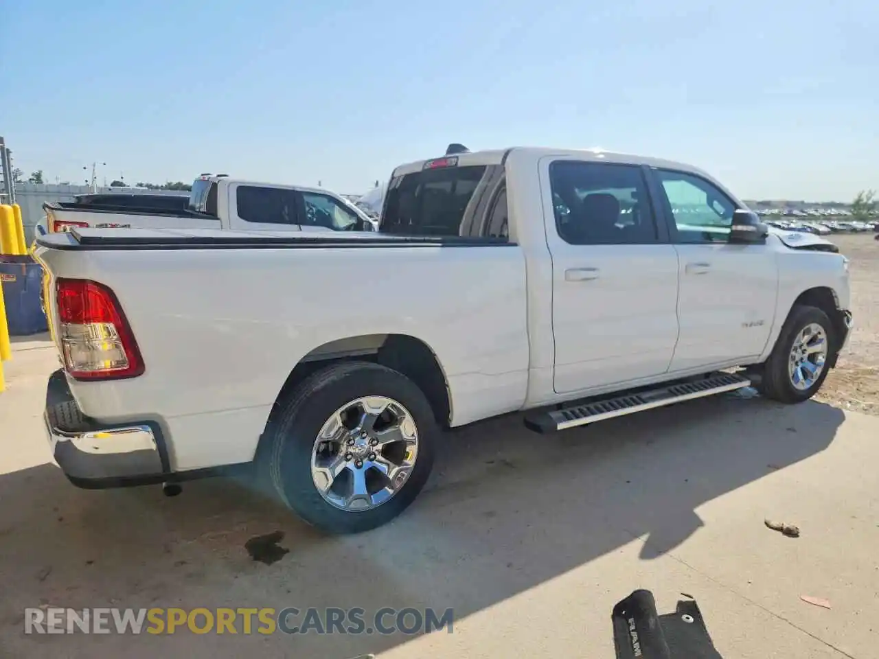 3 Photograph of a damaged car 1C6RRFMG4NN420711 RAM 1500 2022