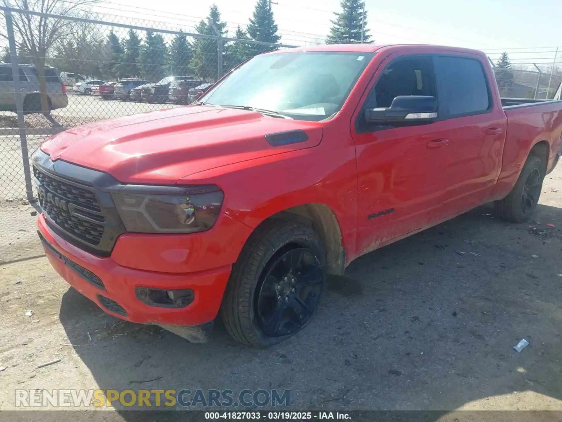 2 fotografías del automóvil dañado 1C6RRFMG9NN430313 RAM 1500 2022