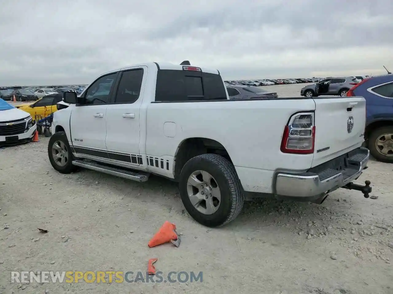 2 Photograph of a damaged car 1C6SRFBT1NN160382 RAM 1500 2022