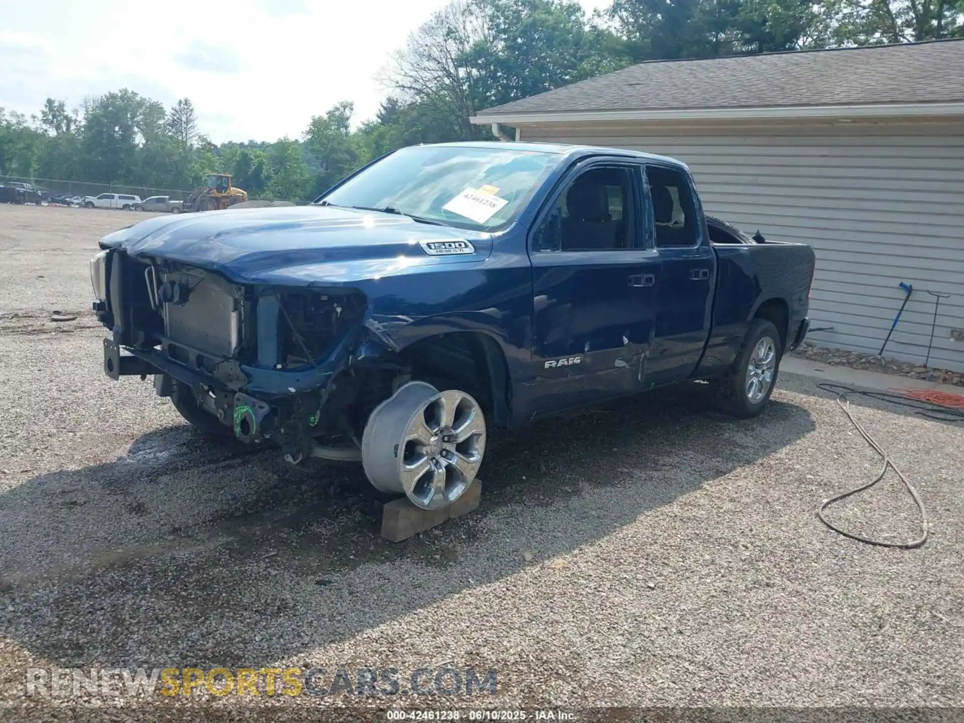 2 Photograph of a damaged car 1C6SRFBT1NN255976 RAM 1500 2022