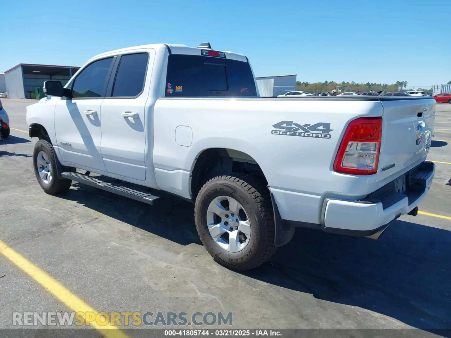 3 Photograph of a damaged car 1C6SRFBT1NN389824 RAM 1500 2022