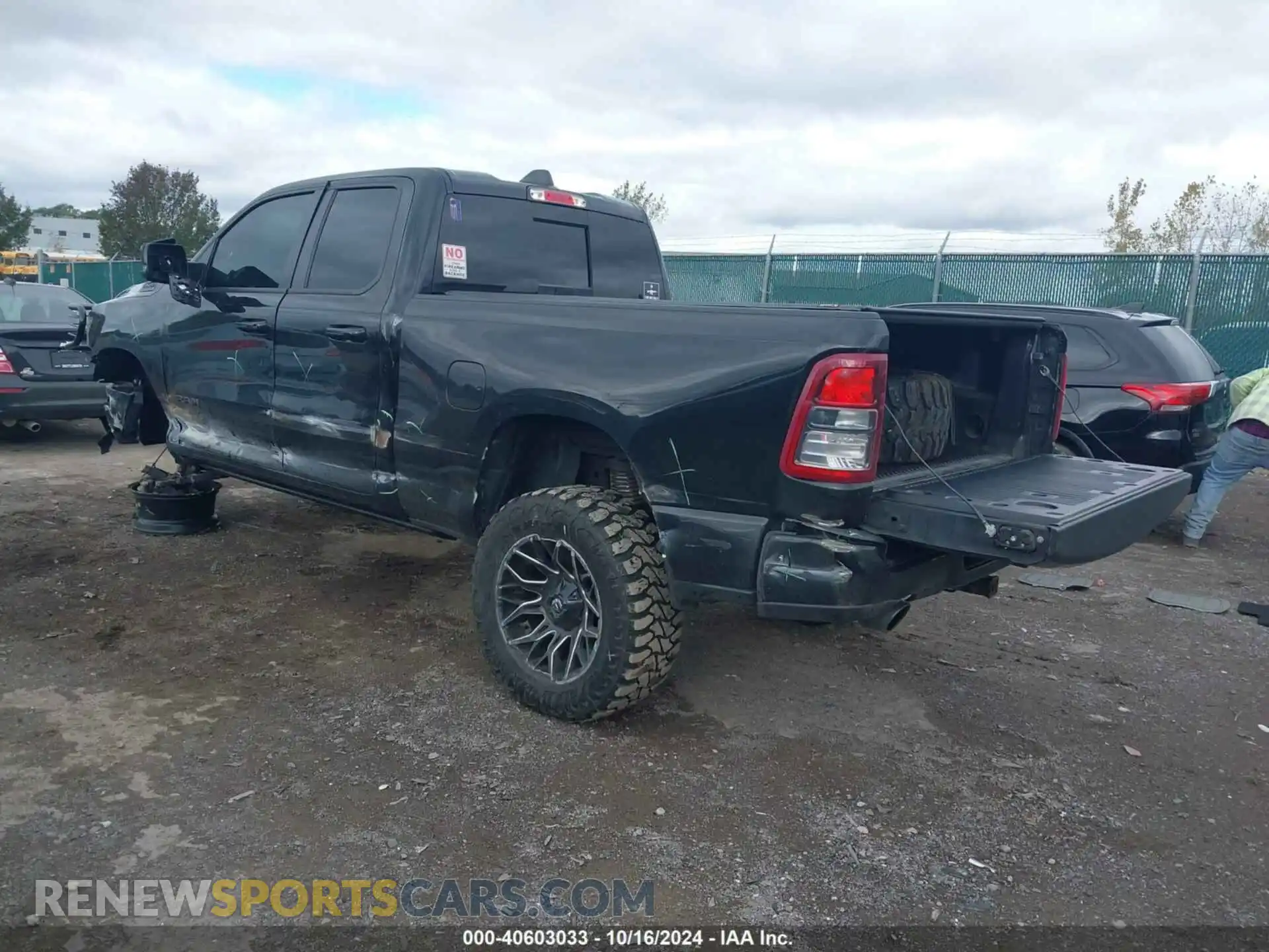 3 Photograph of a damaged car 1C6SRFBT2NN206382 RAM 1500 2022
