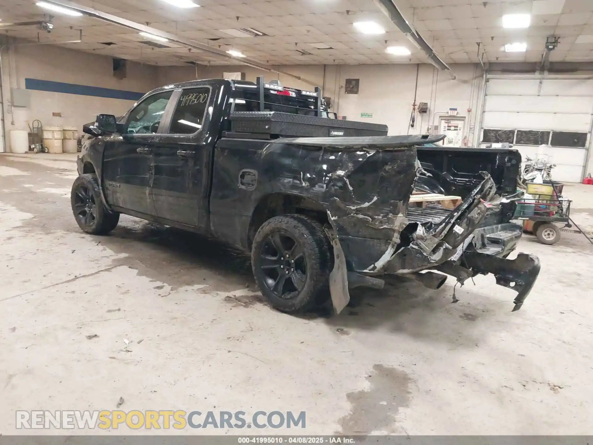 3 Photograph of a damaged car 1C6SRFBT2NN224283 RAM 1500 2022