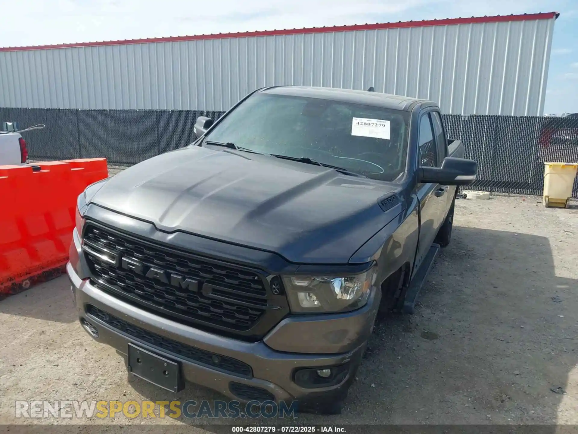 2 Photograph of a damaged car 1C6SRFBT2NN226017 RAM 1500 2022