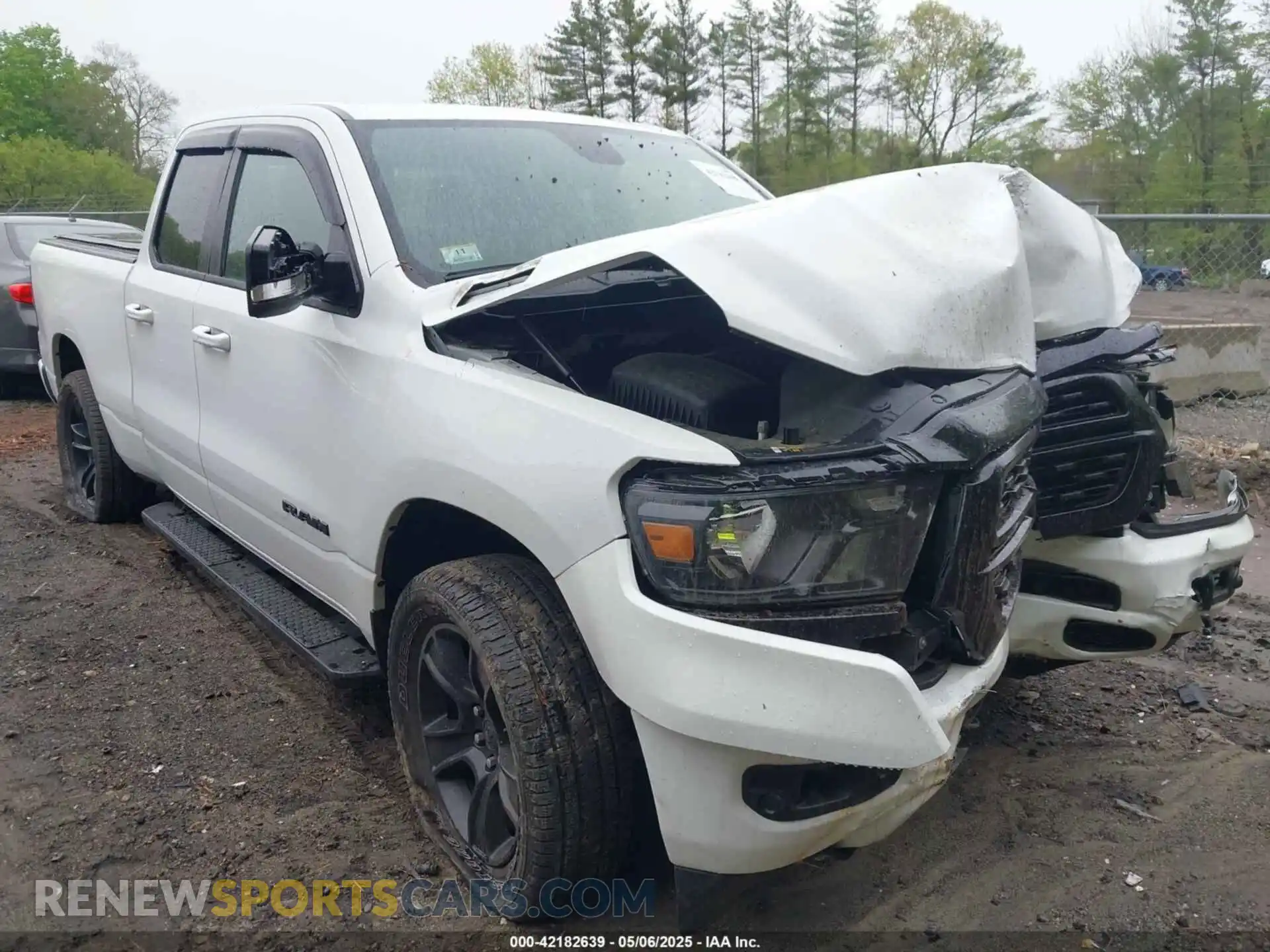 1 Photograph of a damaged car 1C6SRFBT4NN445190 RAM 1500 2022