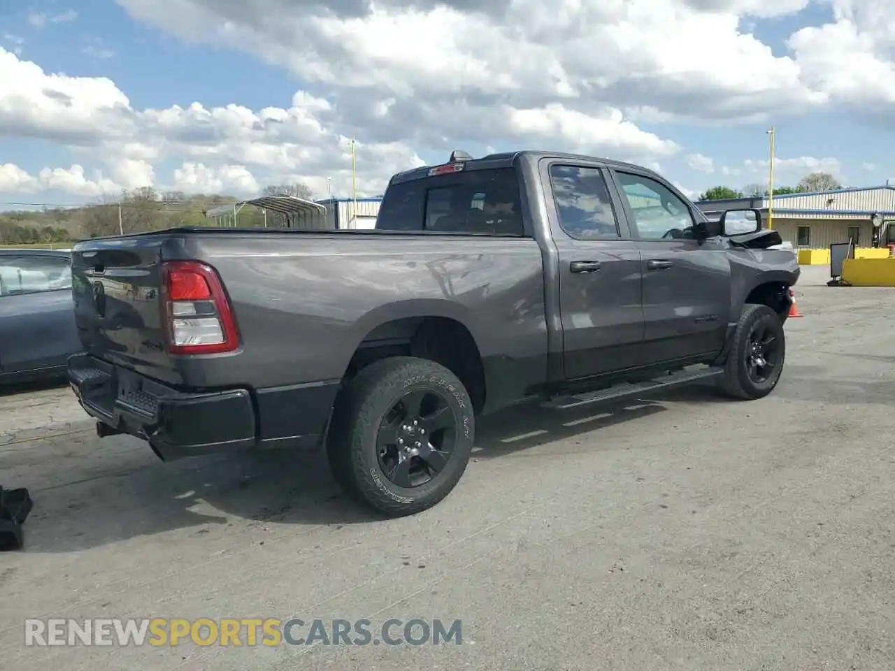 3 Photograph of a damaged car 1C6SRFBT8NN230346 RAM 1500 2022