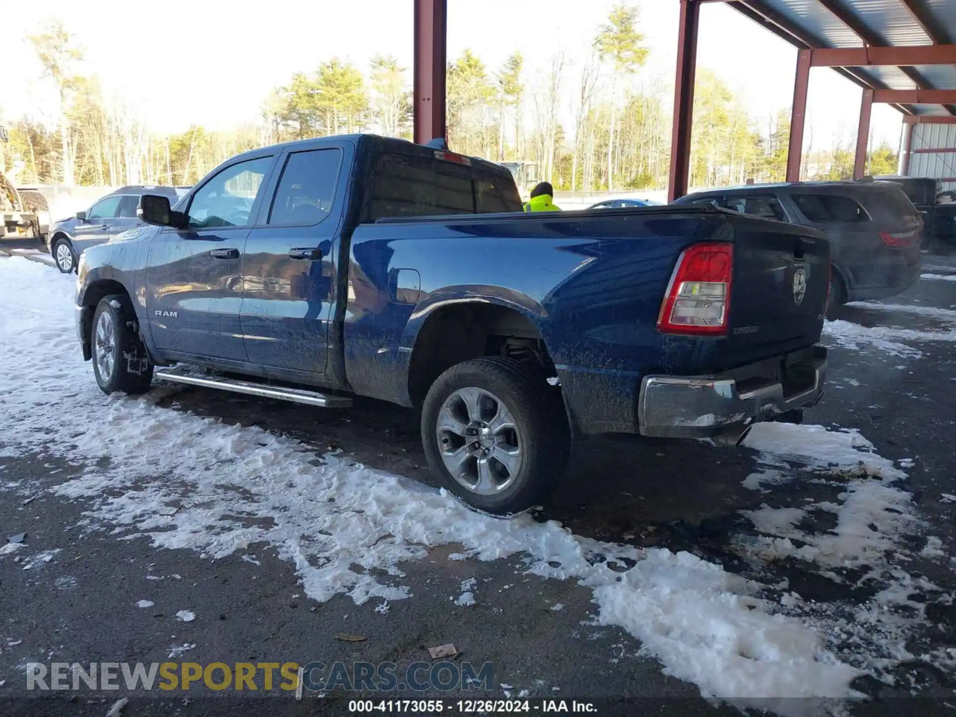 3 Photograph of a damaged car 1C6SRFBT8NN235367 RAM 1500 2022
