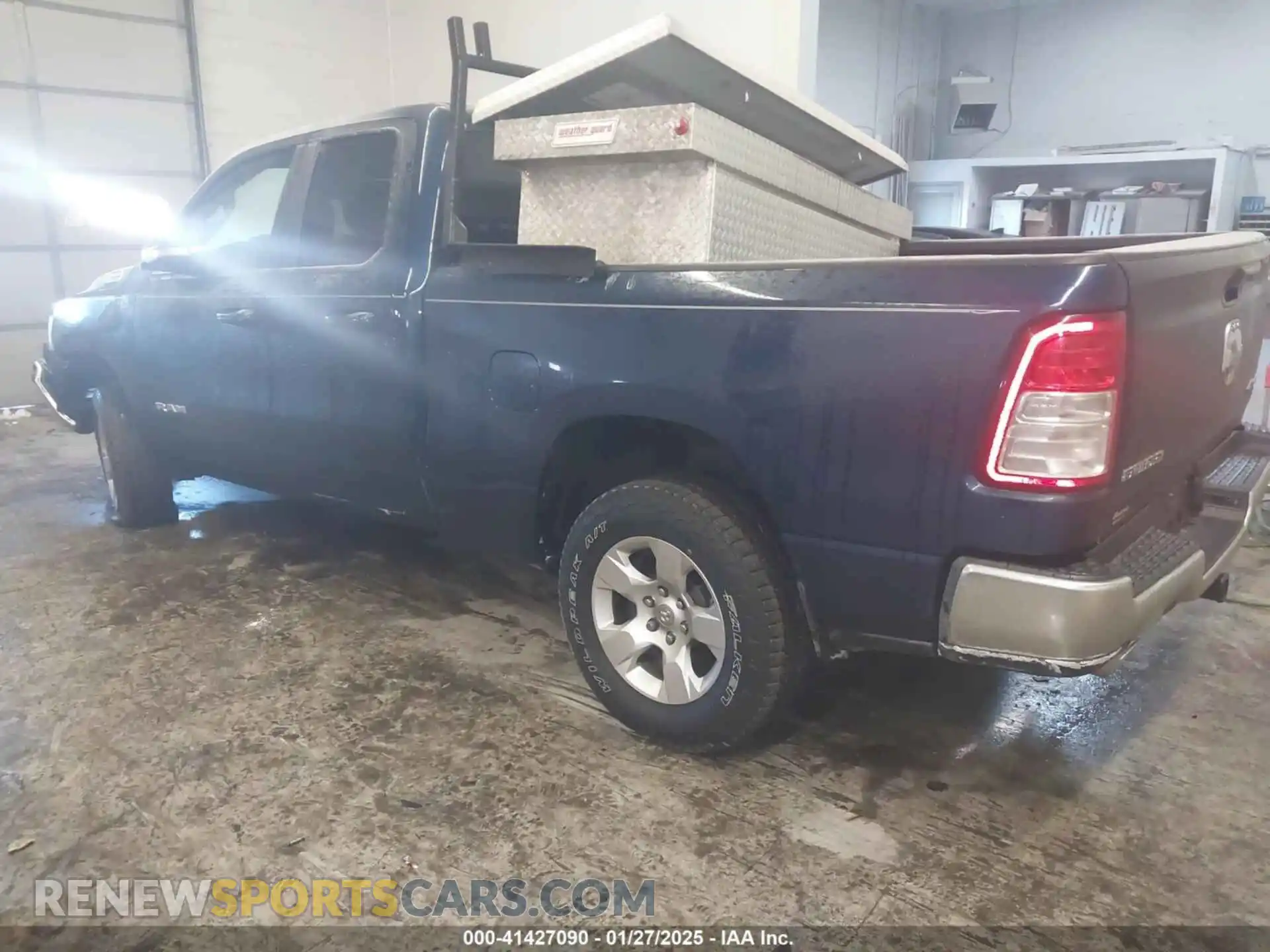 3 Photograph of a damaged car 1C6SRFBTXNN134167 RAM 1500 2022