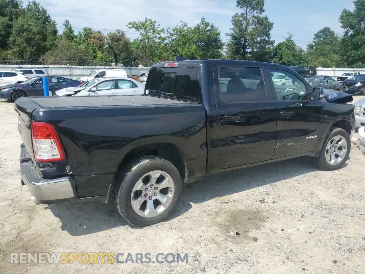 3 fotografías del automóvil dañado 1C6SRFFT0NN427277 RAM 1500 2022