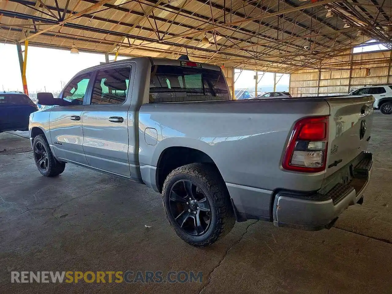 2 fotografías del automóvil dañado 1C6SRFFT1NN295758 RAM 1500 2022