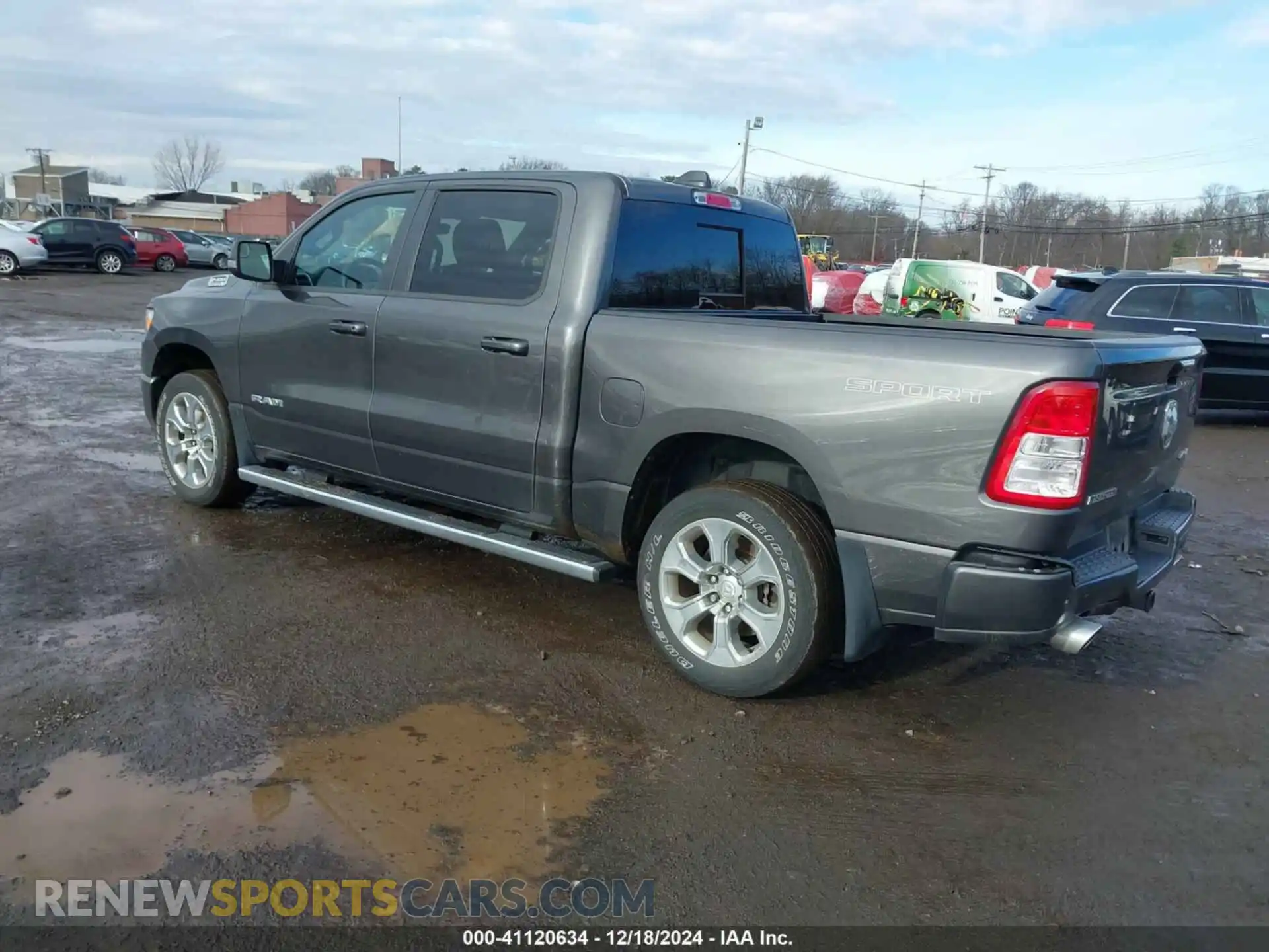 3 Photograph of a damaged car 1C6SRFFT2NN203282 RAM 1500 2022