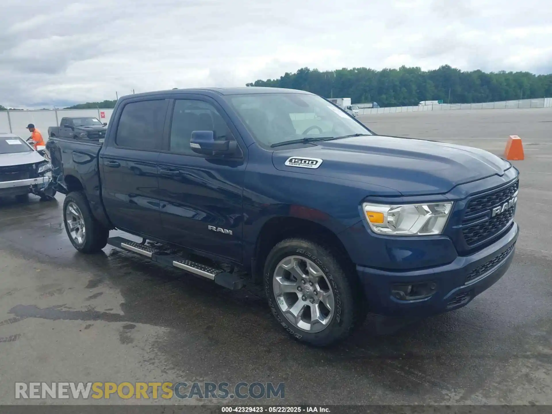 1 Photograph of a damaged car 1C6SRFFT2NN428978 RAM 1500 2022