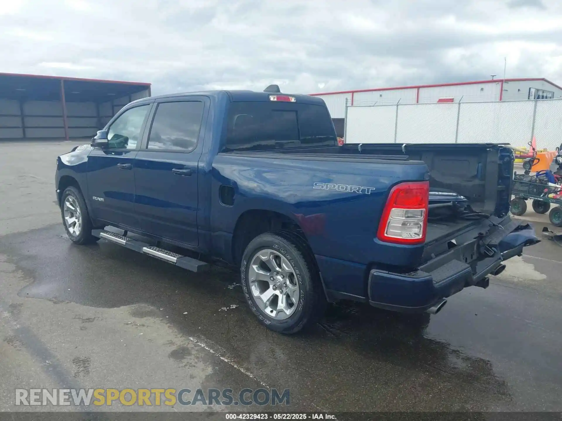 3 Photograph of a damaged car 1C6SRFFT2NN428978 RAM 1500 2022