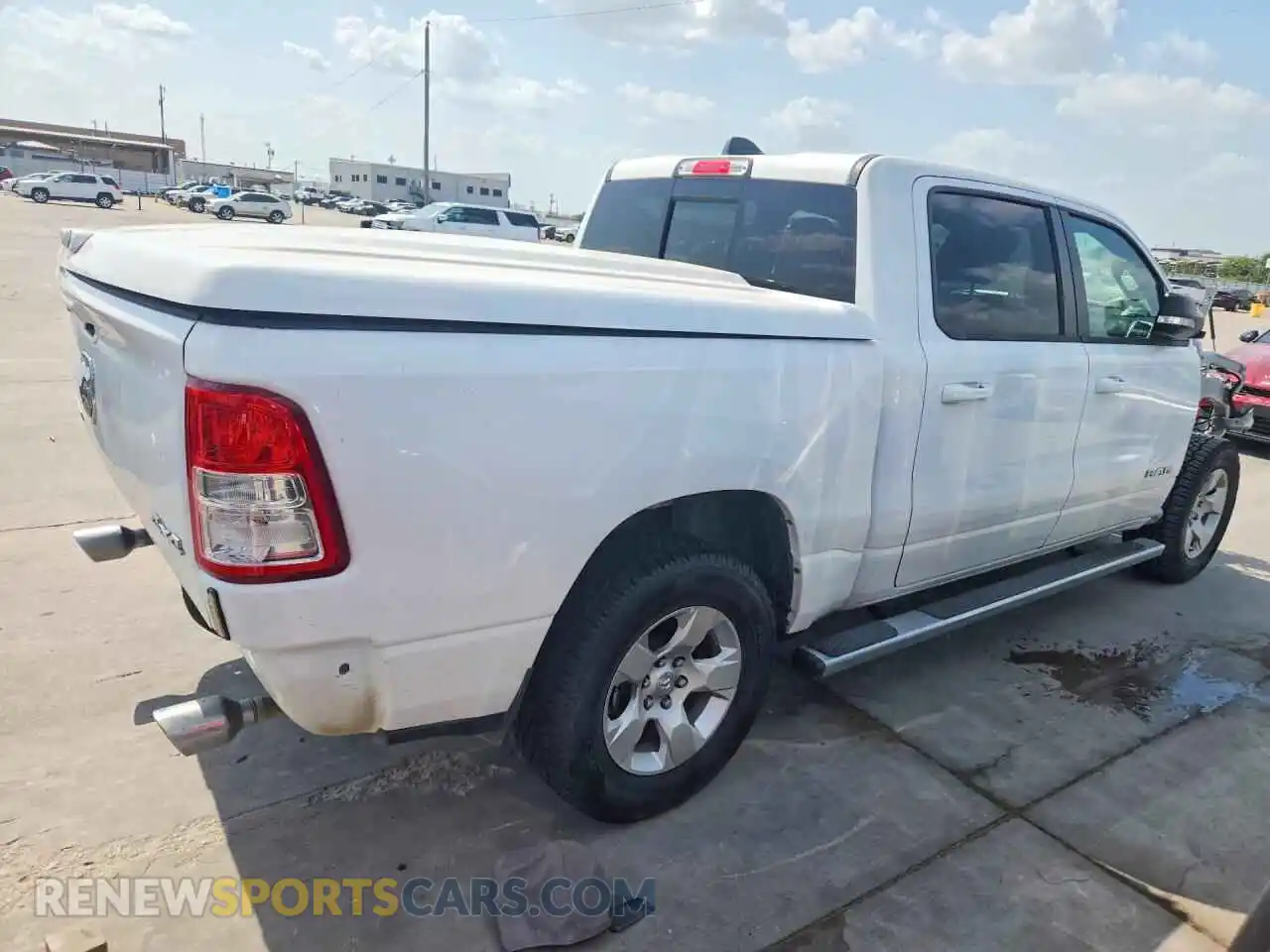 3 Photograph of a damaged car 1C6SRFFT4NN299223 RAM 1500 2022