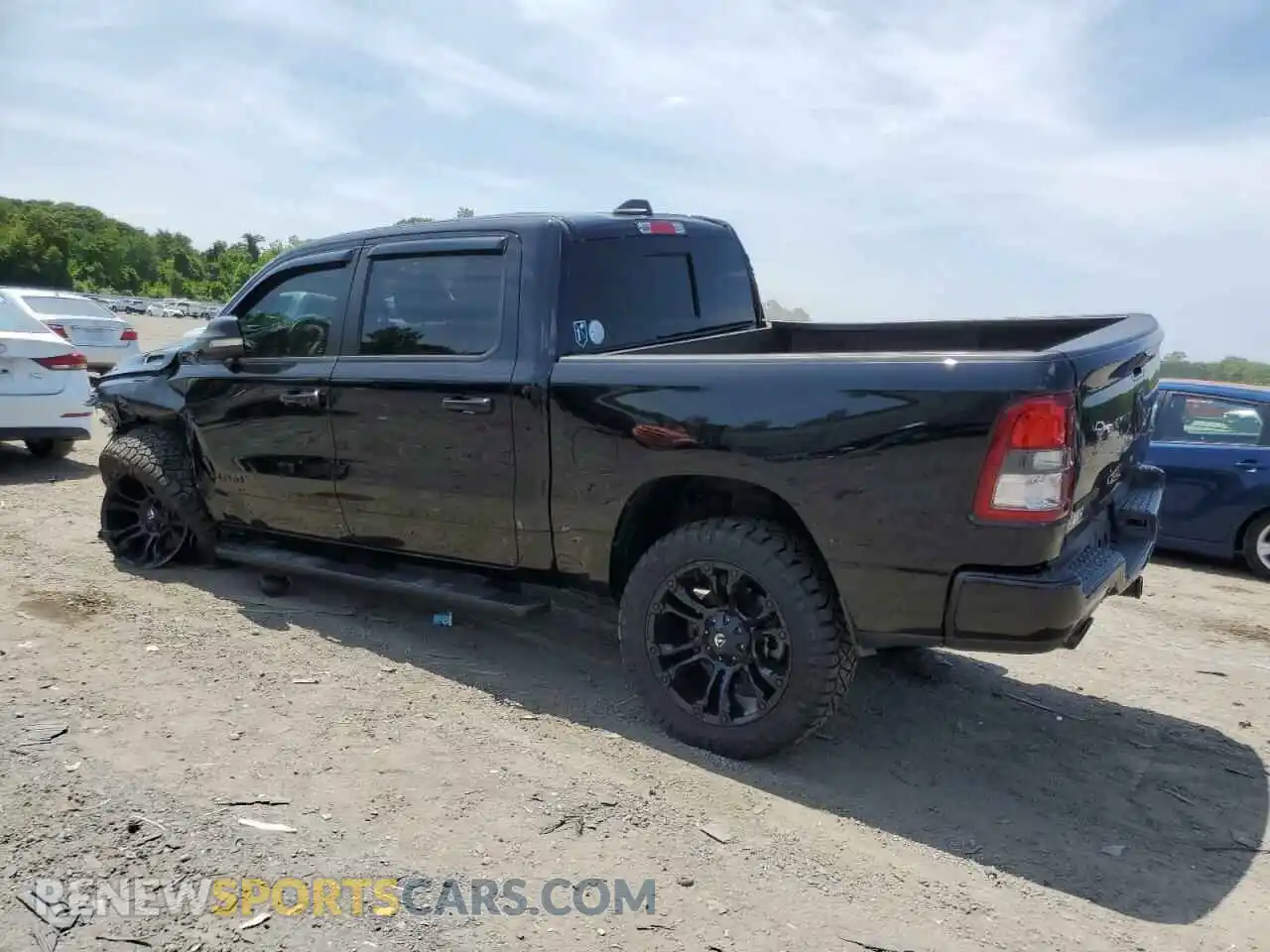 2 Фотография поврежденного автомобиля 1C6SRFFT5NN200831 RAM 1500 2022