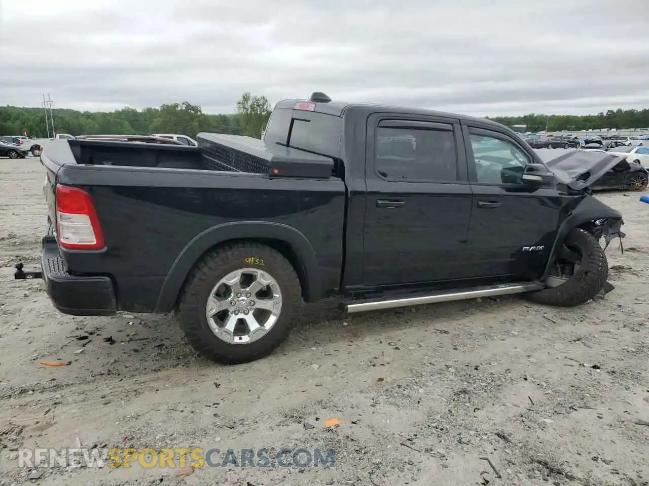 3 Photograph of a damaged car 1C6SRFFT5NN448240 RAM 1500 2022