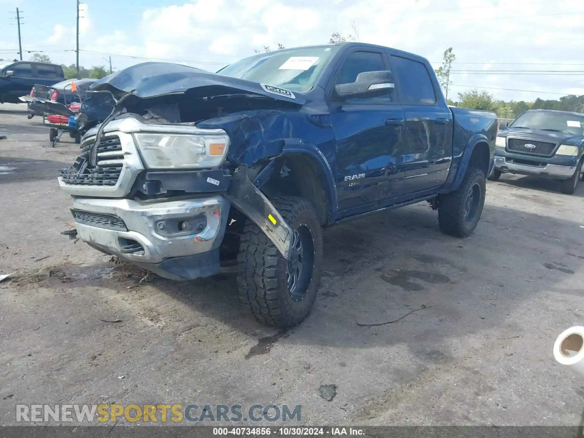 2 Photograph of a damaged car 1C6SRFFT6NN331072 RAM 1500 2022