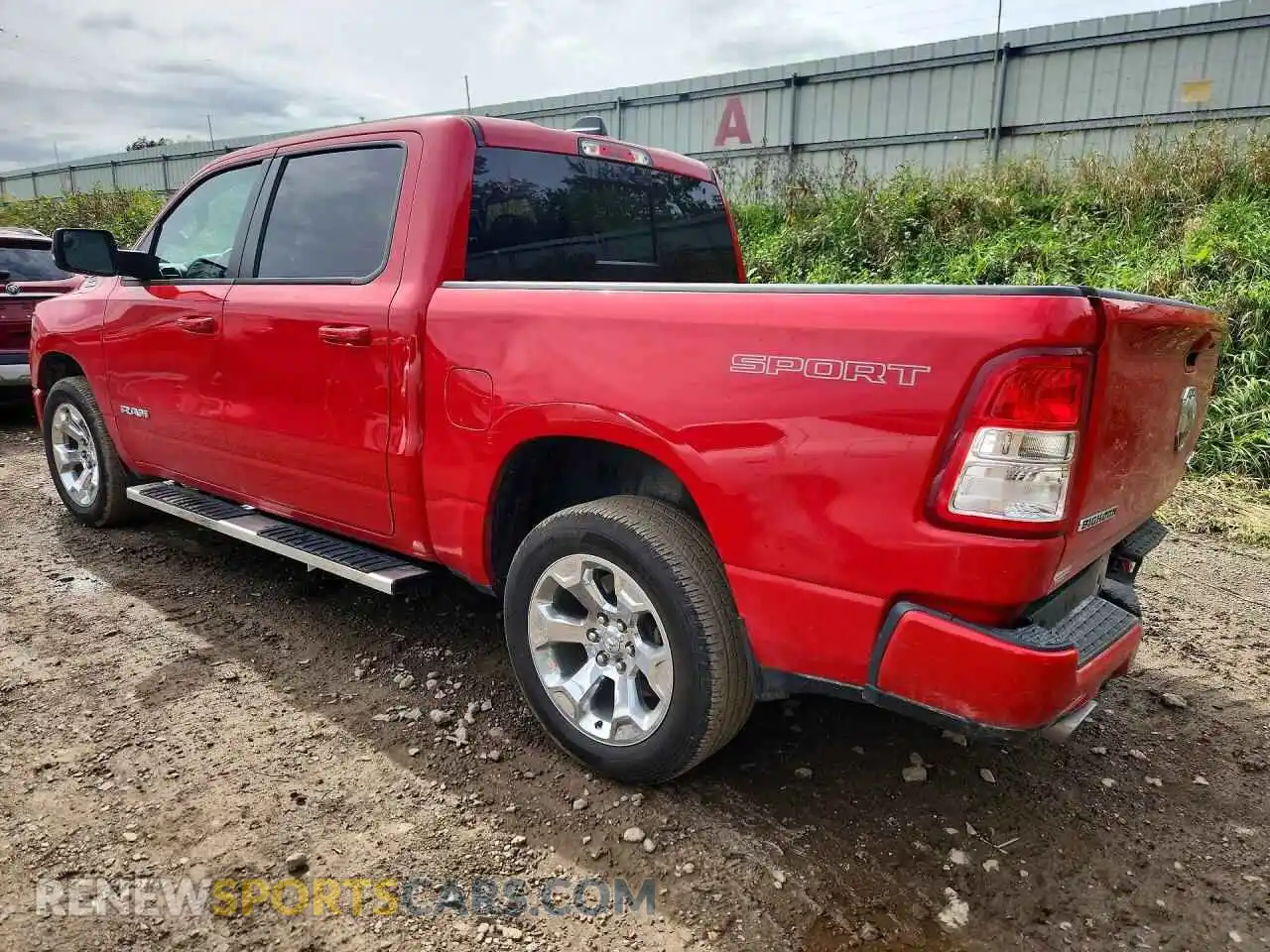 2 Photograph of a damaged car 1C6SRFFT6NN381292 RAM 1500 2022