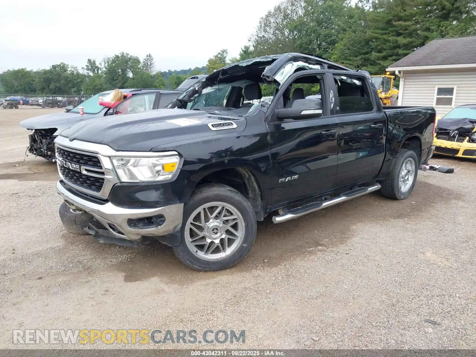 2 Photograph of a damaged car 1C6SRFFT7NN148182 RAM 1500 2022