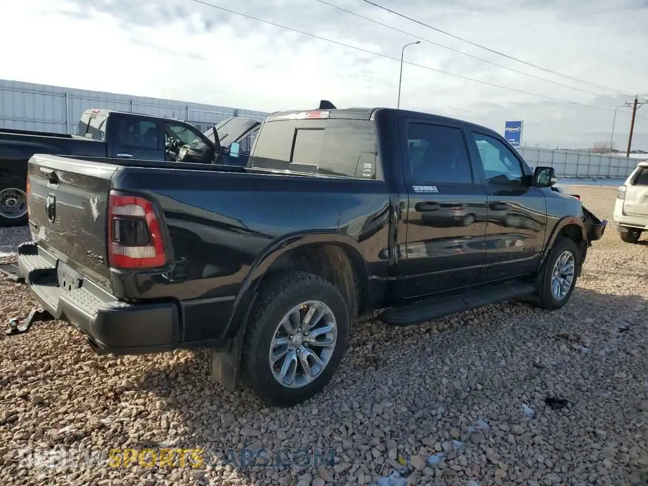 3 Photograph of a damaged car 1C6SRFFT7NN246676 RAM 1500 2022