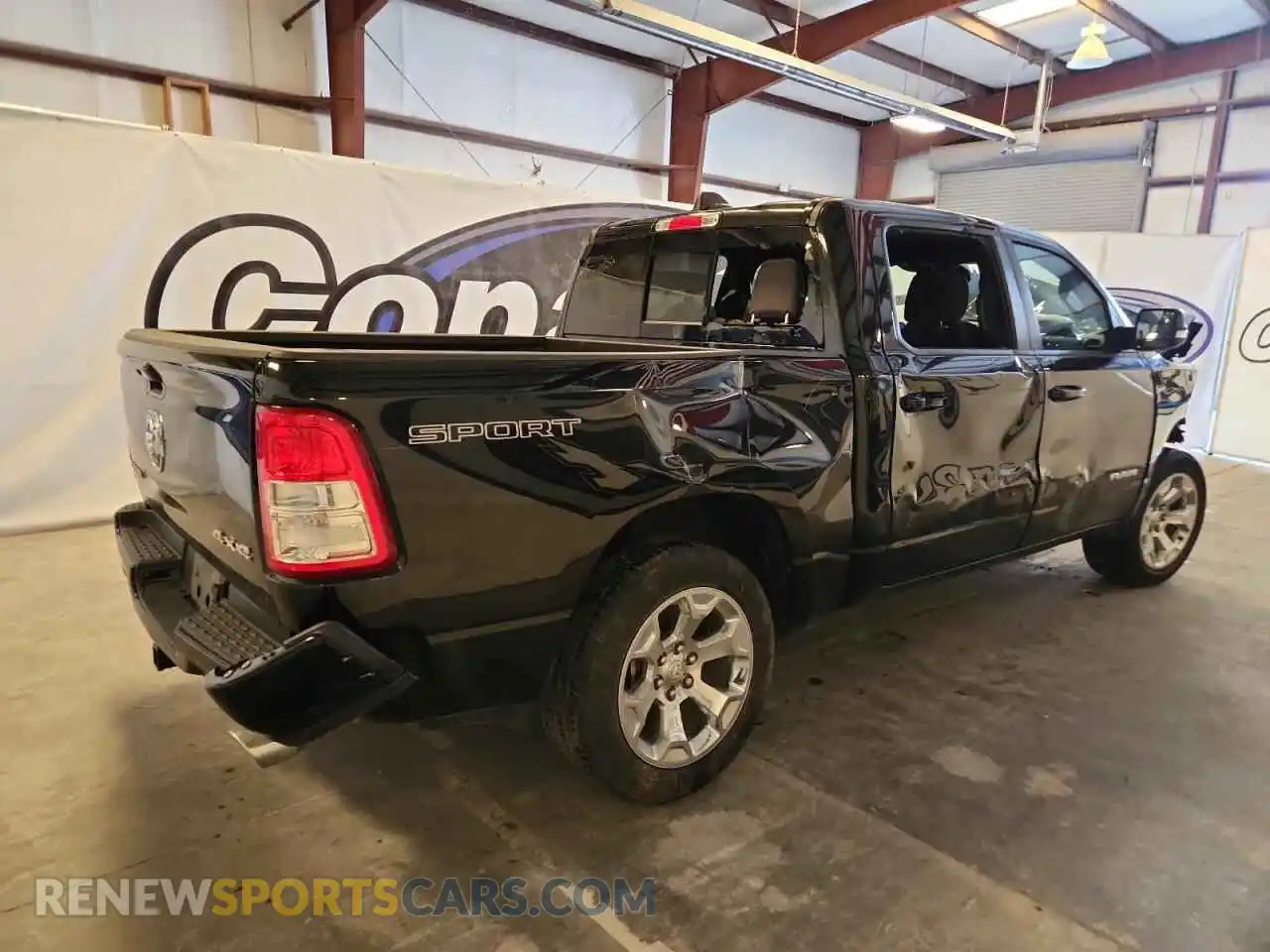 3 Photograph of a damaged car 1C6SRFFT7NN412372 RAM 1500 2022