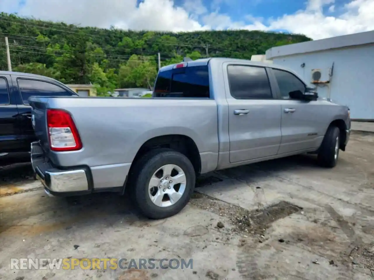 3 fotografías del automóvil dañado 1C6SRFFTXNN232321 RAM 1500 2022