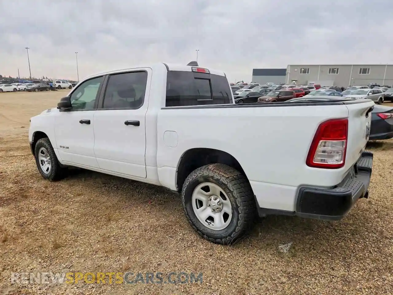 2 fotografías del automóvil dañado 1C6SRFGT2NN338552 RAM 1500 2022