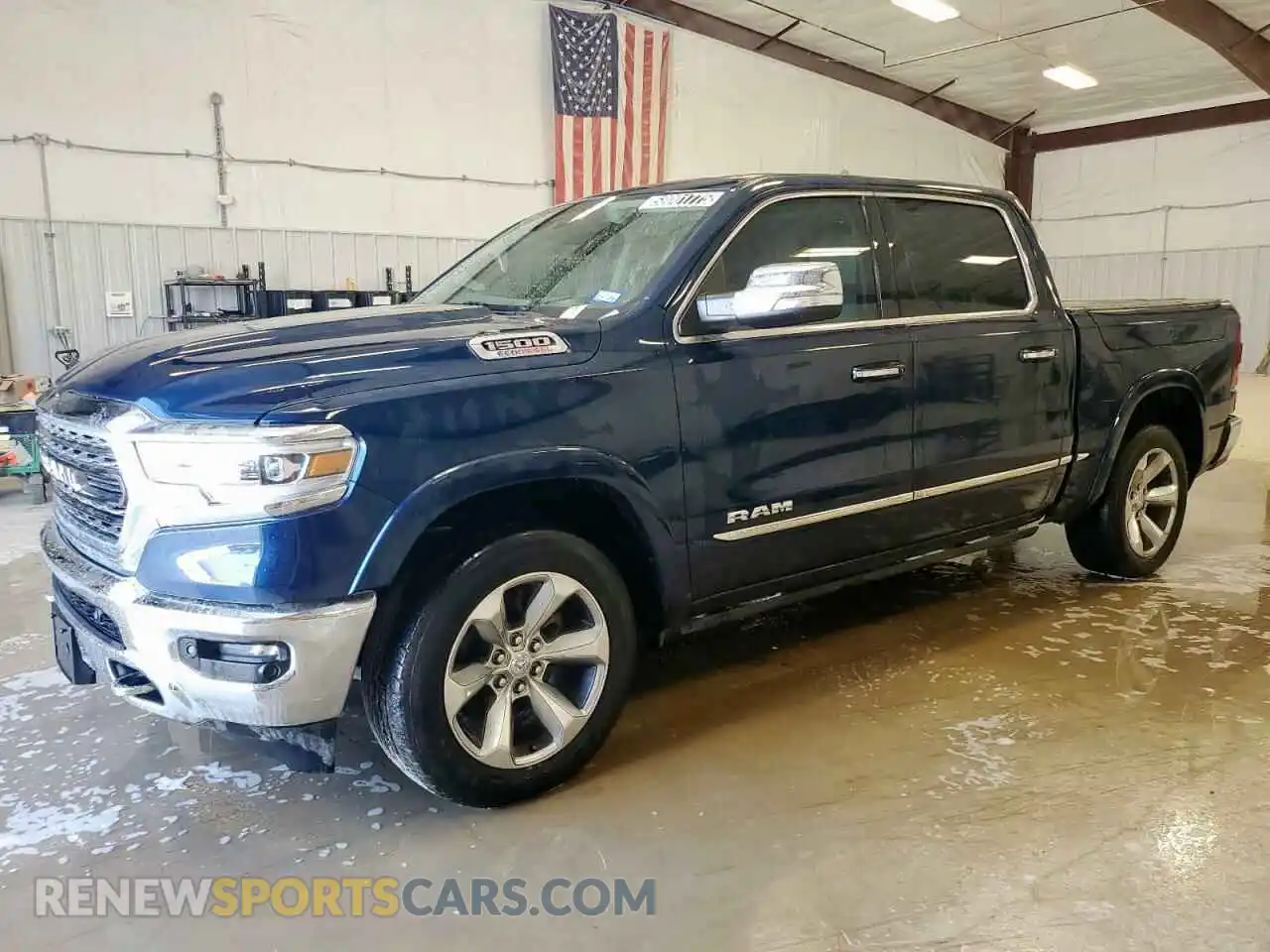 1 Photograph of a damaged car 1C6SRFHM7NN182368 RAM 1500 2022