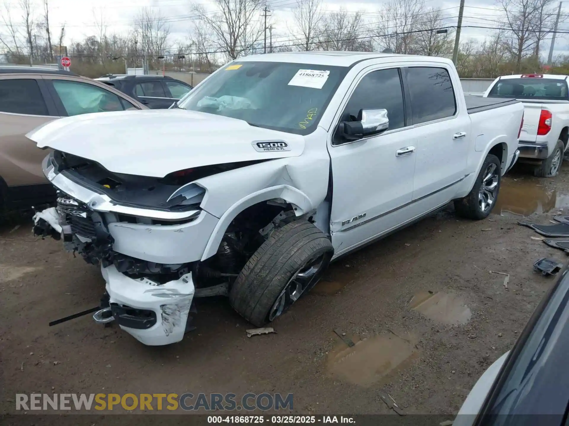 2 fotografías del automóvil dañado 1C6SRFHT4NN307849 RAM 1500 2022