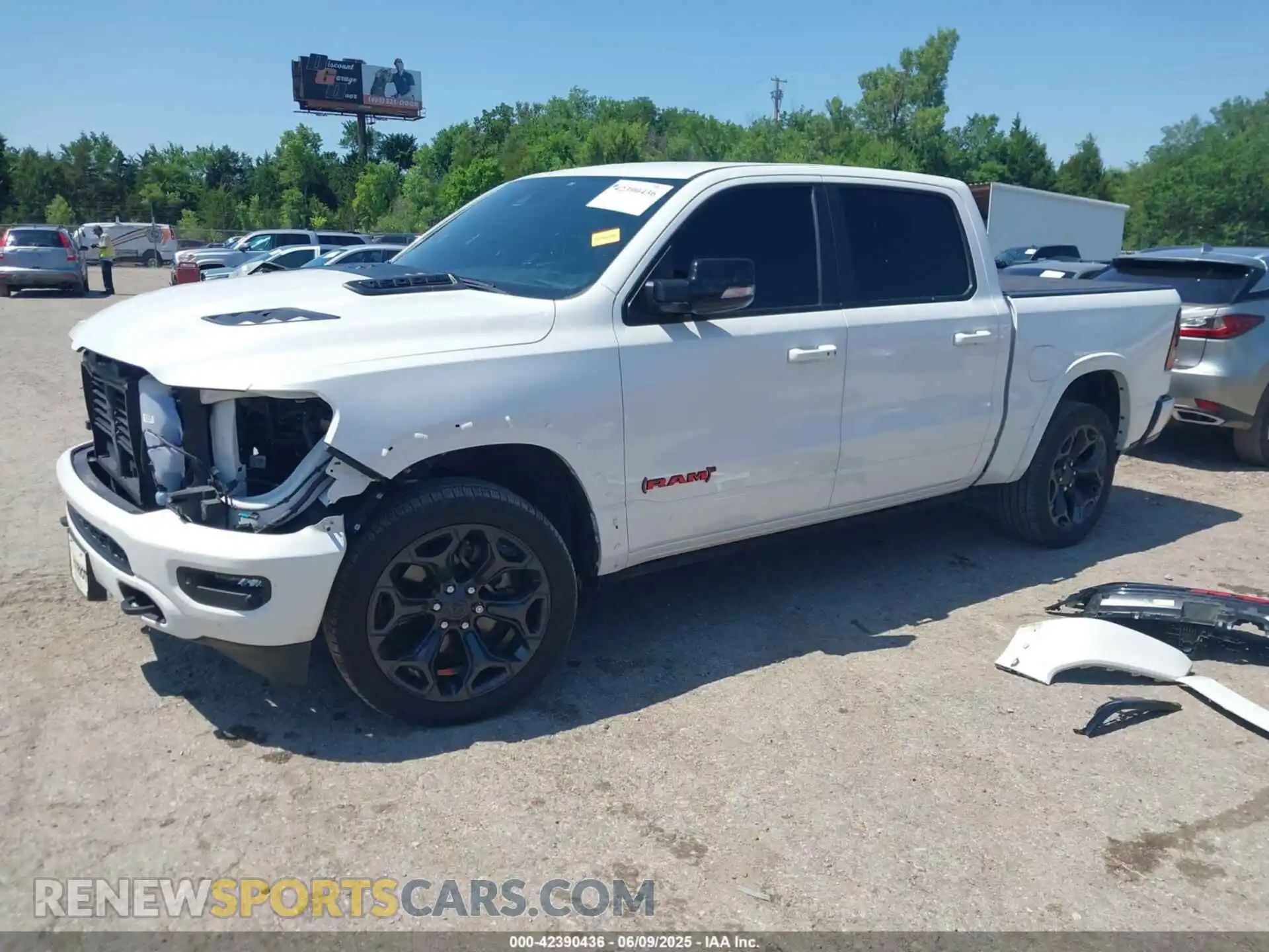 2 Photograph of a damaged car 1C6SRFHT6NN294814 RAM 1500 2022