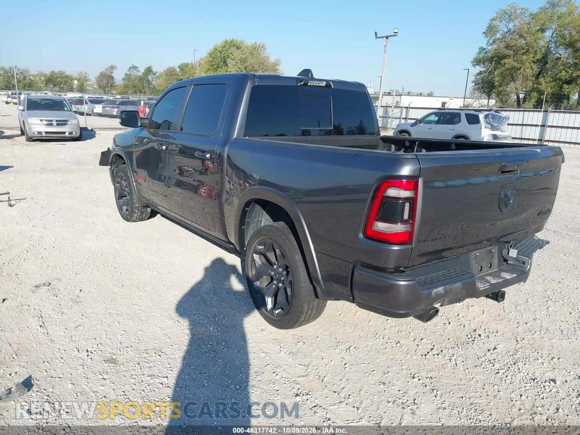 3 Photograph of a damaged car 1C6SRFHT9NN435066 RAM 1500 2022