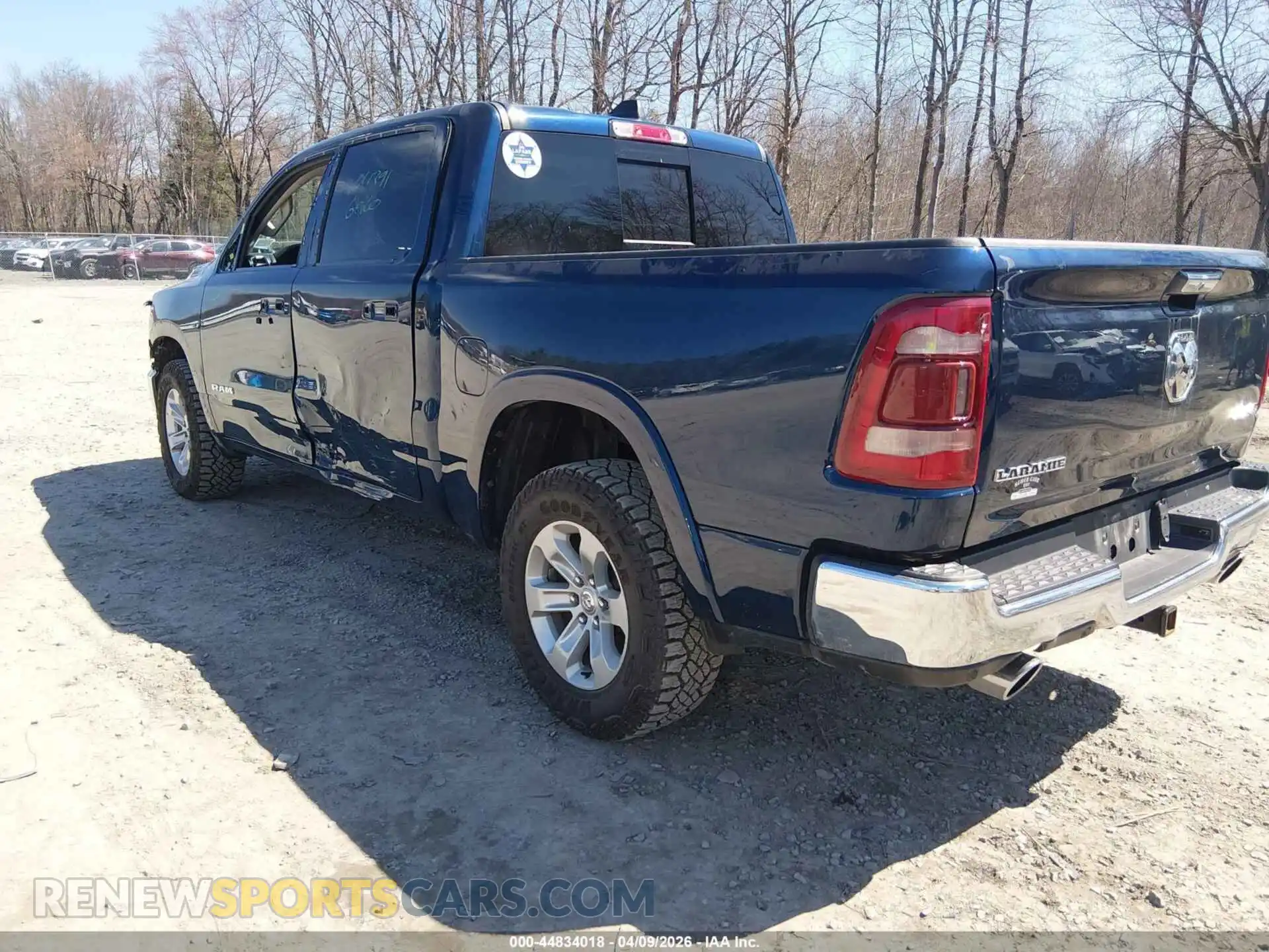 3 Photograph of a damaged car 1C6SRFJT0NN188644 RAM 1500 2022
