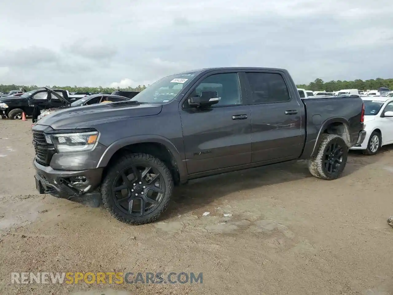1 Photograph of a damaged car 1C6SRFJT2NN120152 RAM 1500 2022