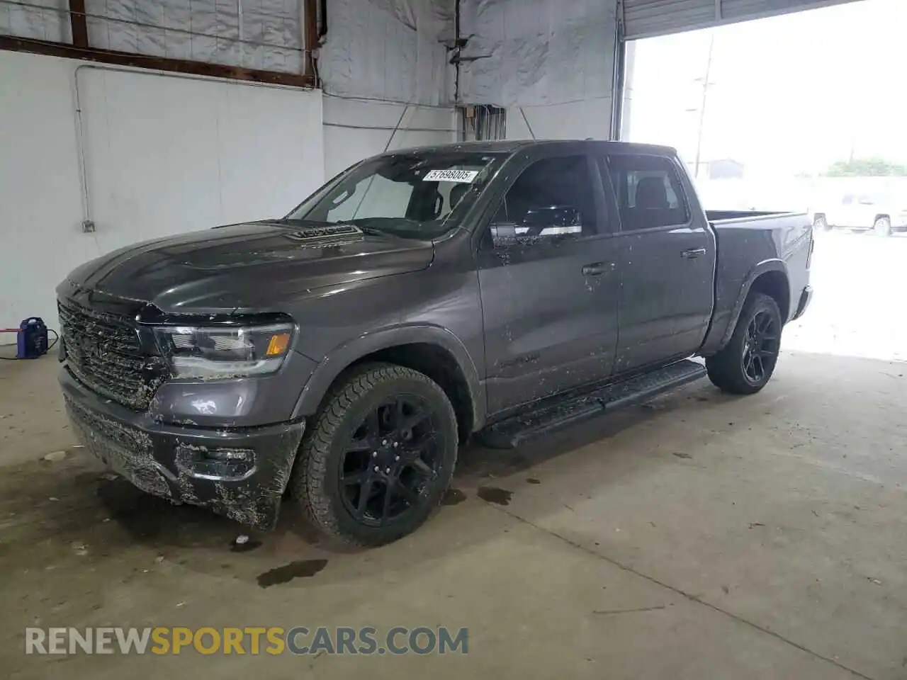 1 Photograph of a damaged car 1C6SRFJT4NN139818 RAM 1500 2022