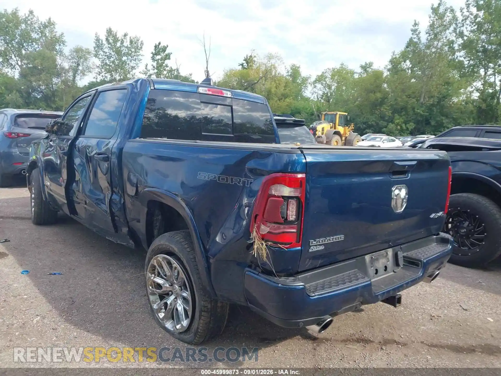 3 Photograph of a damaged car 1C6SRFJT4NN295891 RAM 1500 2022