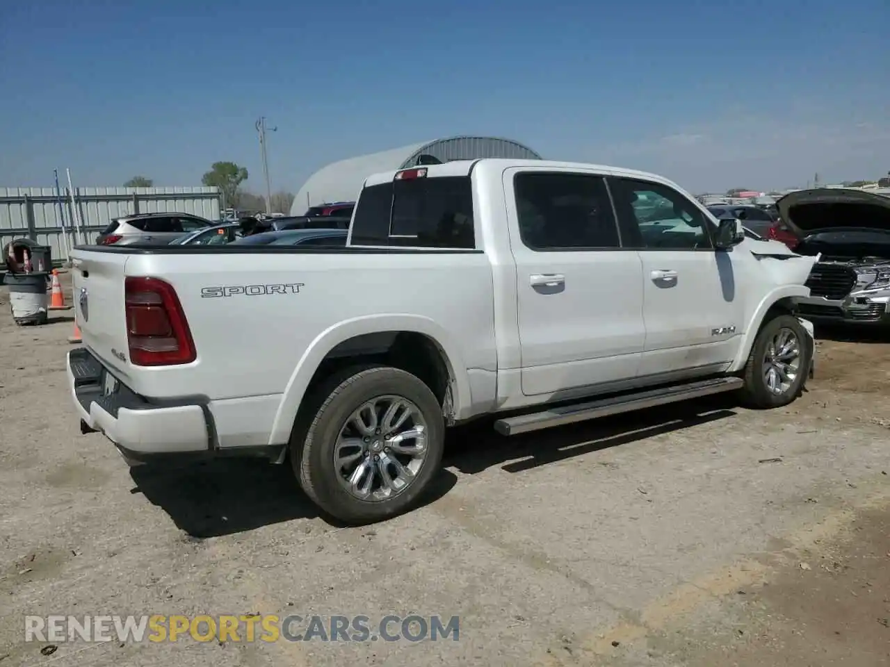 3 Photograph of a damaged car 1C6SRFJT4NN471161 RAM 1500 2022