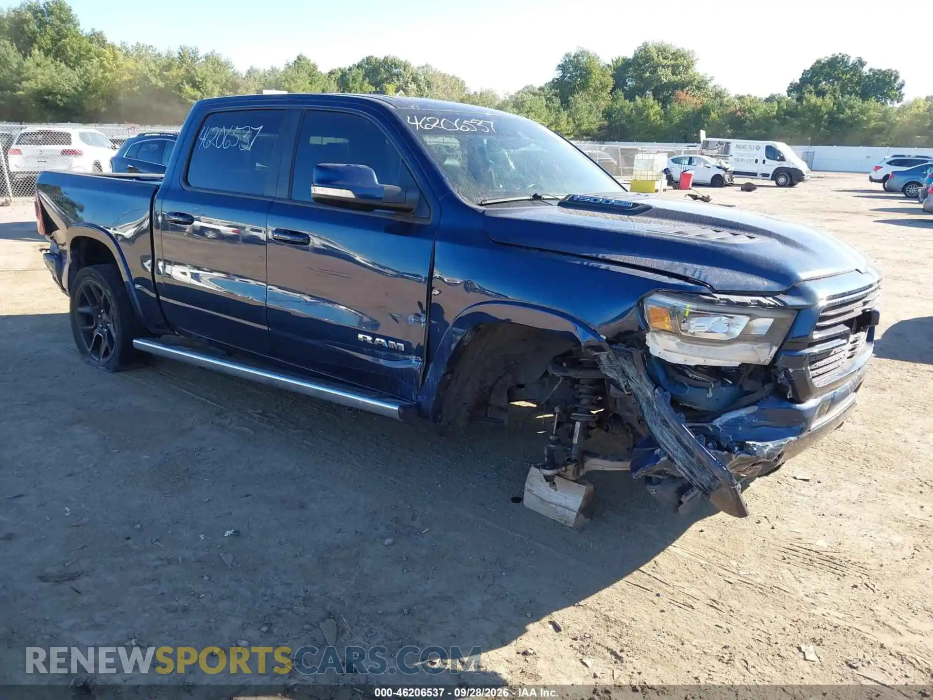 1 Photograph of a damaged car 1C6SRFJT4NN473850 RAM 1500 2022
