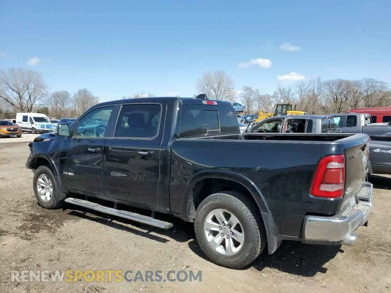 2 Photograph of a damaged car 1C6SRFJT5NN363762 RAM 1500 2022