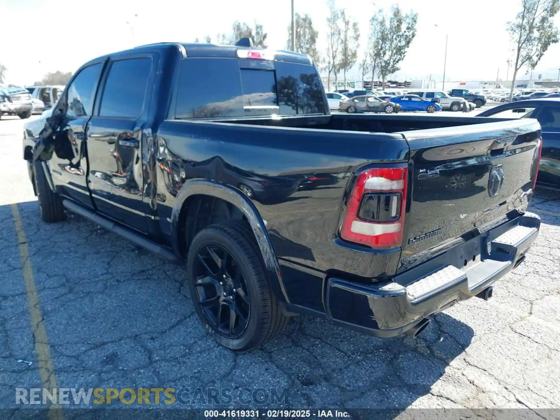 3 Photograph of a damaged car 1C6SRFJTXNN102742 RAM 1500 2022