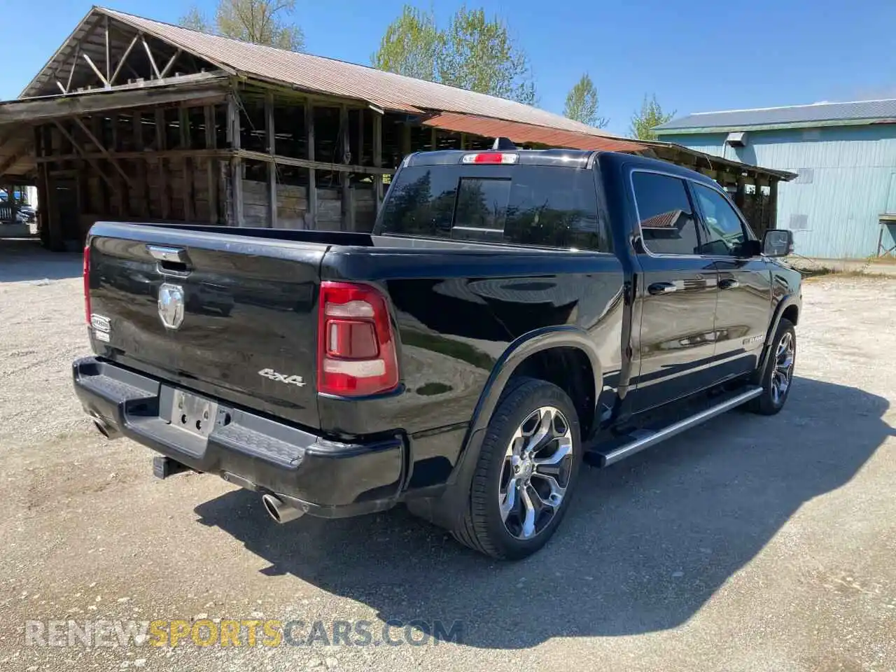 3 Photograph of a damaged car 1C6SRFKT4NN183977 RAM 1500 2022