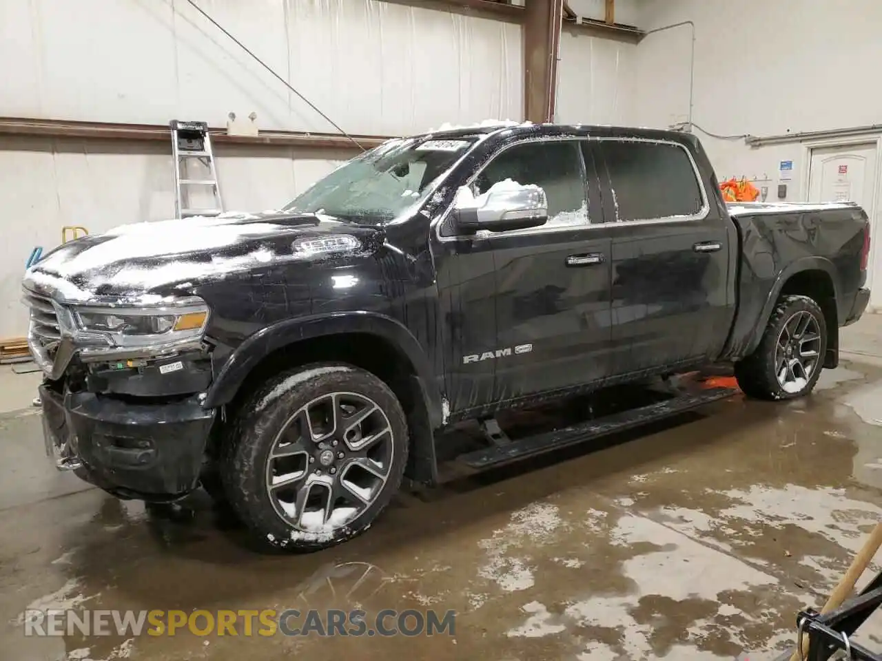 1 Photograph of a damaged car 1C6SRFKT8NN107890 RAM 1500 2022