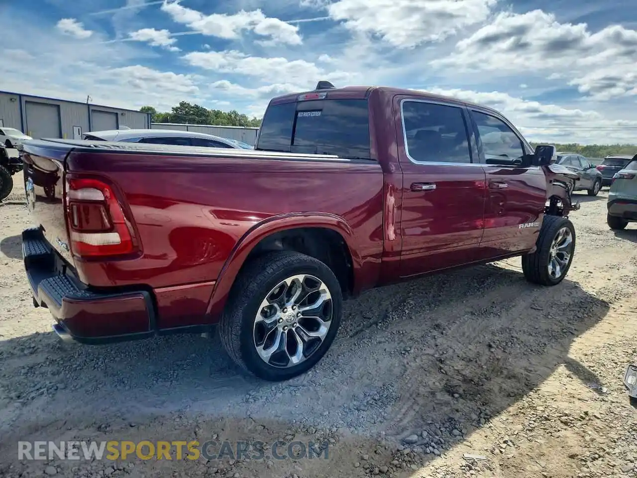 3 Photograph of a damaged car 1C6SRFKT8NN352303 RAM 1500 2022