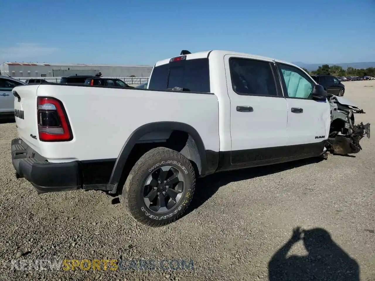 3 Photograph of a damaged car 1C6SRFLT4NN158883 RAM 1500 2022