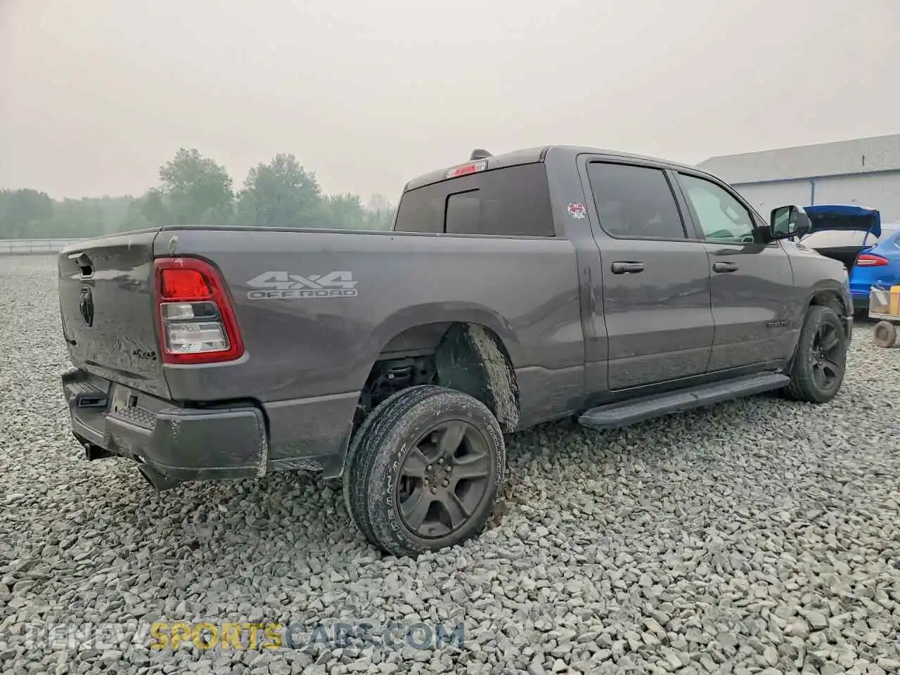 3 fotografías del automóvil dañado 1C6SRFMT6NN245859 RAM 1500 2022
