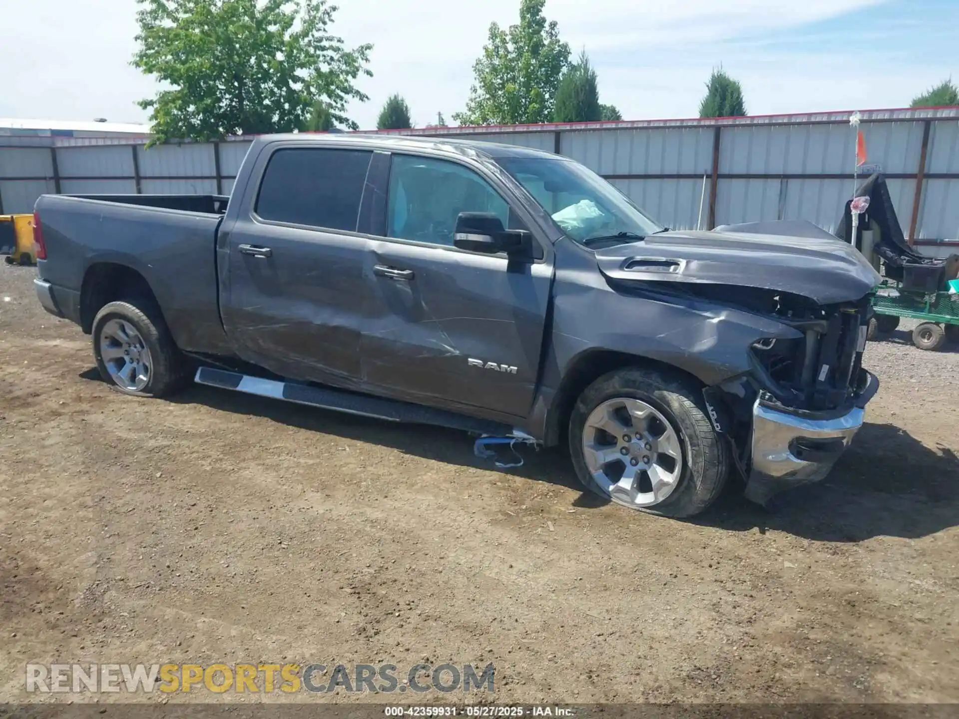 1 Photograph of a damaged car 1C6SRFMT8NN481607 RAM 1500 2022