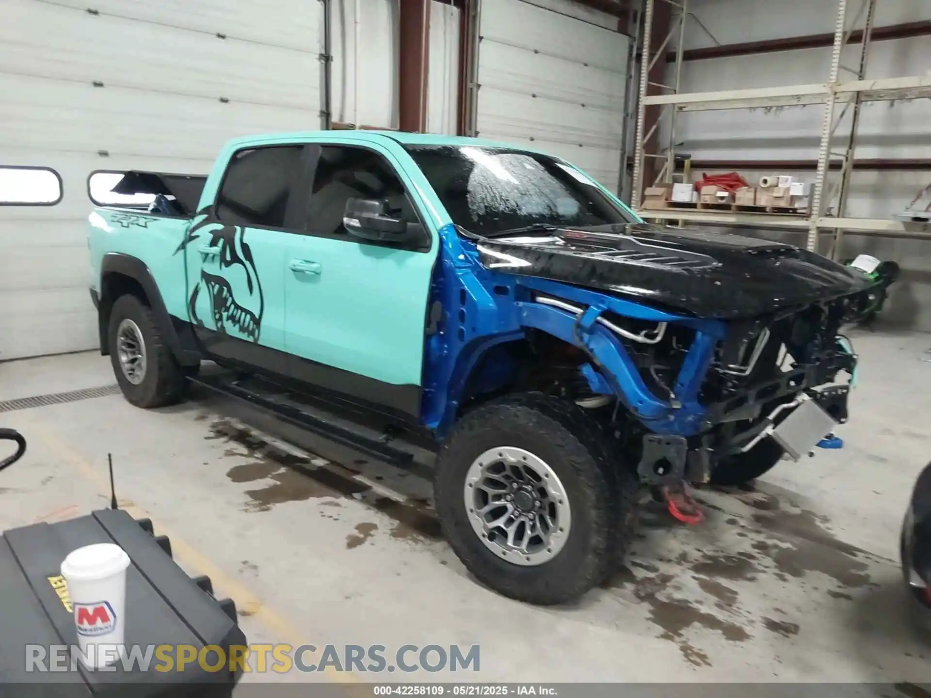 1 Photograph of a damaged car 1C6SRFU93NN368958 RAM 1500 2022